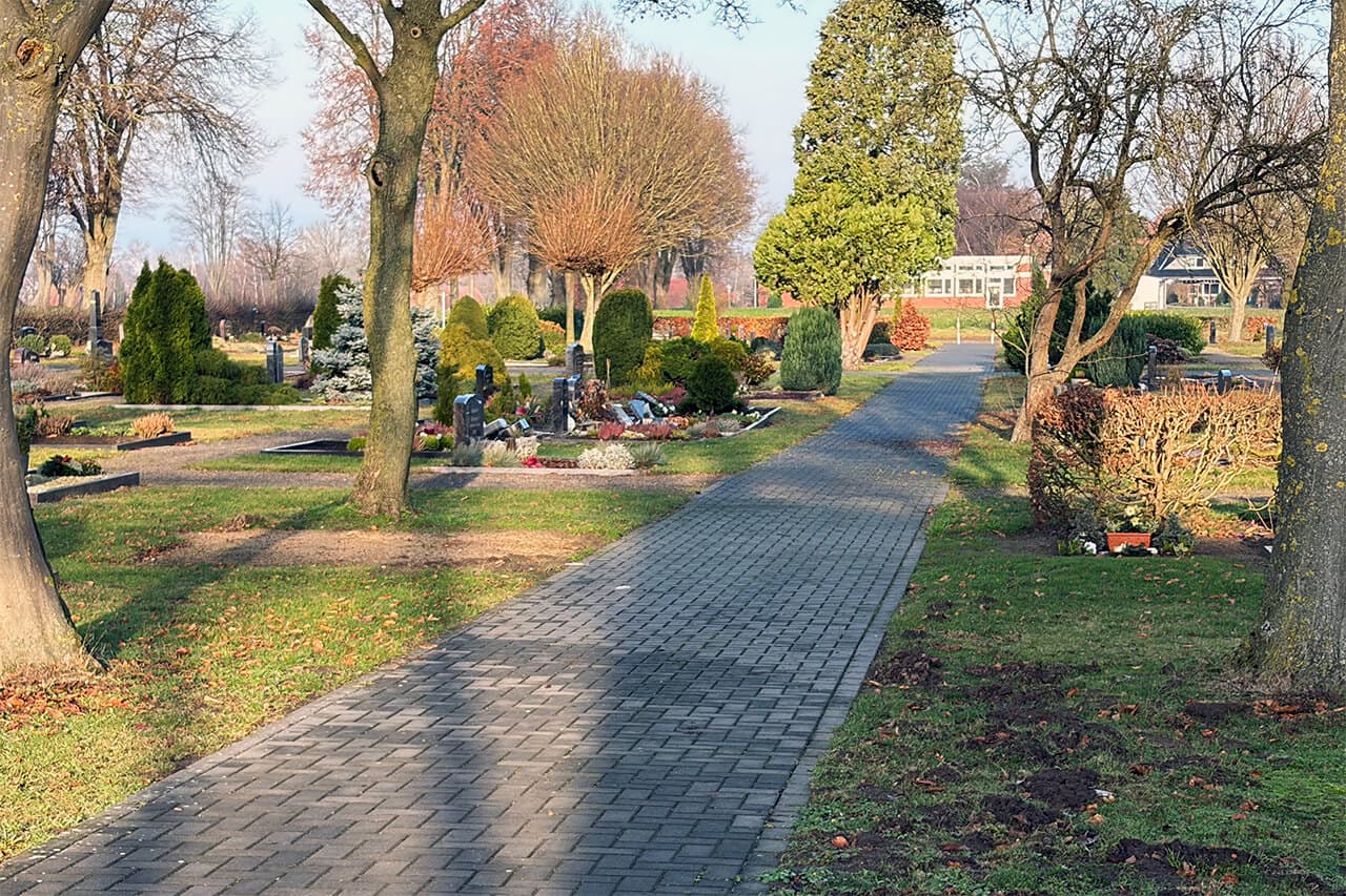 title_friedhof_neuenknick